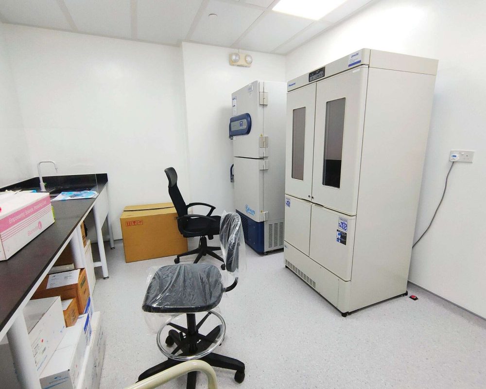 A&A Works at Stem Cell R&D Clean Lab 3